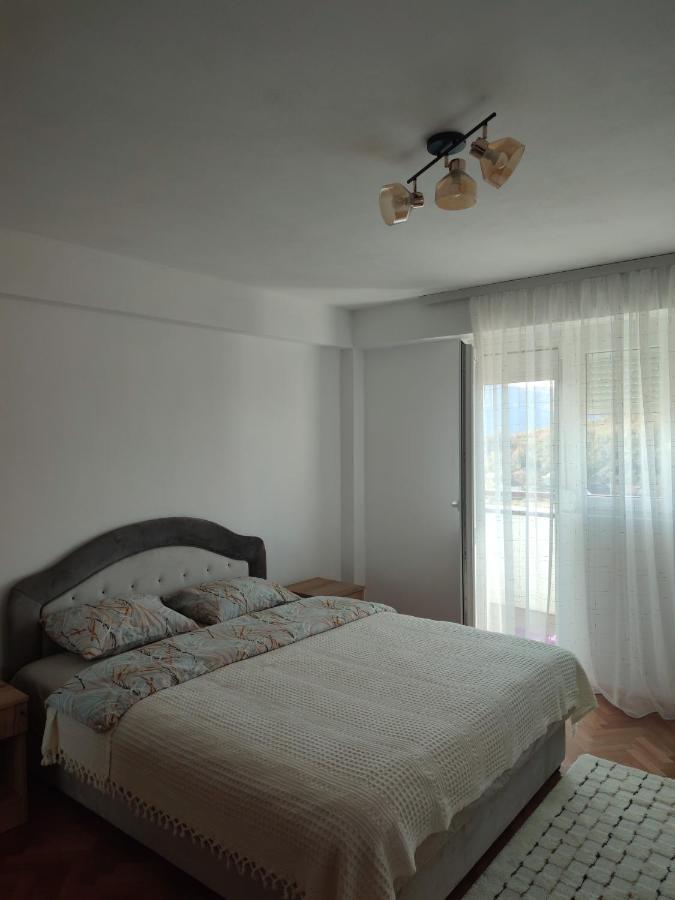 Apartman Dbb Nikšić Exteriör bild