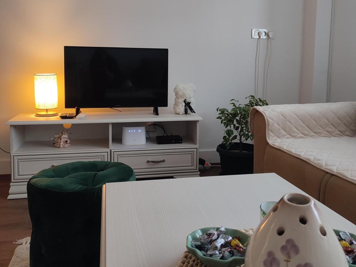 Apartman Dbb Nikšić Exteriör bild